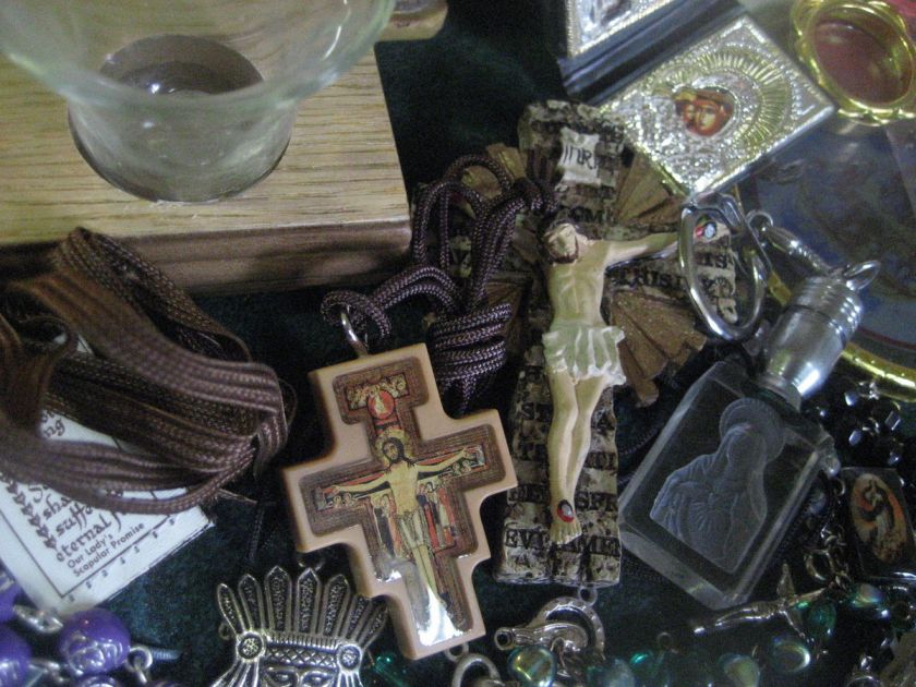 90 PLUS PIECE LOT CATHOLIC PATRON SAINT MEDALS ROSARIES CHAPLETS 