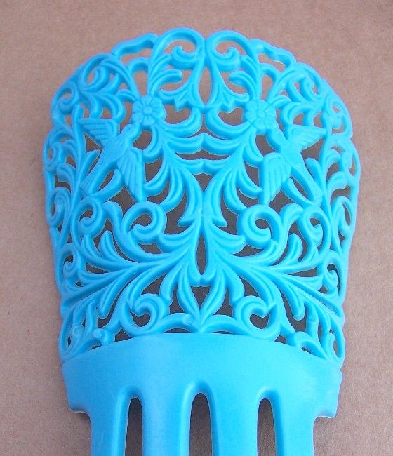 NEW BLUE SPANISH PEINETA OR MANTILLA COMB WITH PRETTY OPENWORK DESIGN