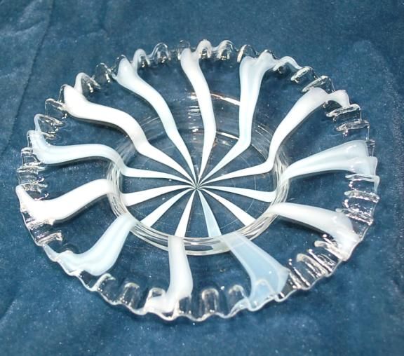 RARE ANTIQUE VICTORIAN NAILSEA GLASS RUFFLED EDGE PLATE DISH  