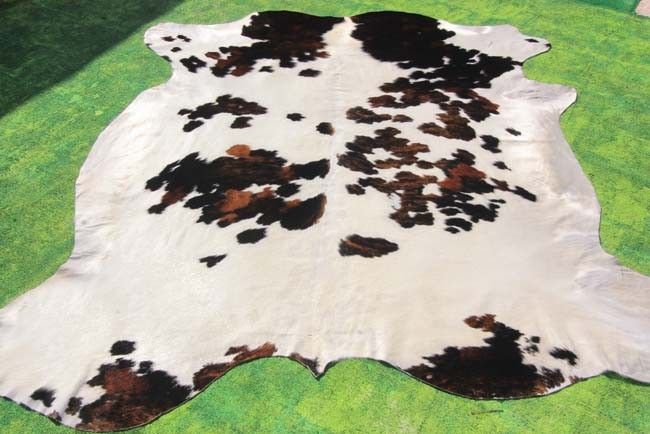 New Cowhide Rug Cowskin Cow Hide Skin Leather Bull Carpet Throw 