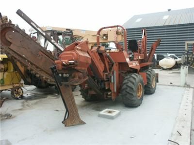 DITCH WITCH 7510 DIESEL REAR STEER BACKHOE TRENCHER BLADE VIBRATORY 
