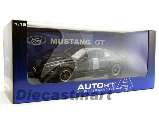 AUTOART 118 2001 FORD BULLITT MUSTANG GT BLACK  