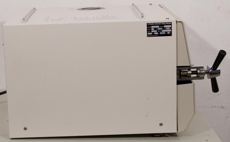 Tuttnauer Brinkmann 2540E Sterilizer/Autoclave 23 liter  