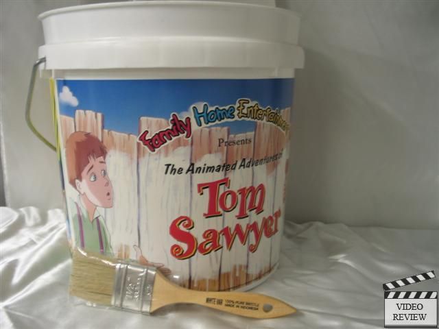 Paint Bucket & brush with 3 little pigs* Tom Sawyer VHS  