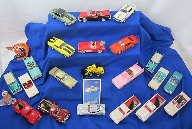   AUTHENTIC HALLMARK CLASSIC AMERICAN CAR COLLECTOR ORNAMENTS  