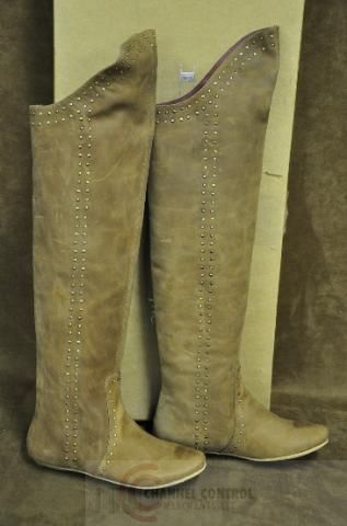 Segno Tobacco Knee High Studded Boots Sz 7  