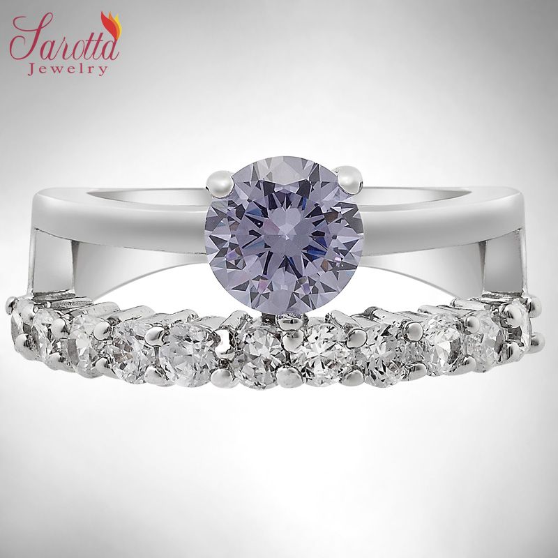 Our jewellery is designed for everyday elegant to evening magnificent 