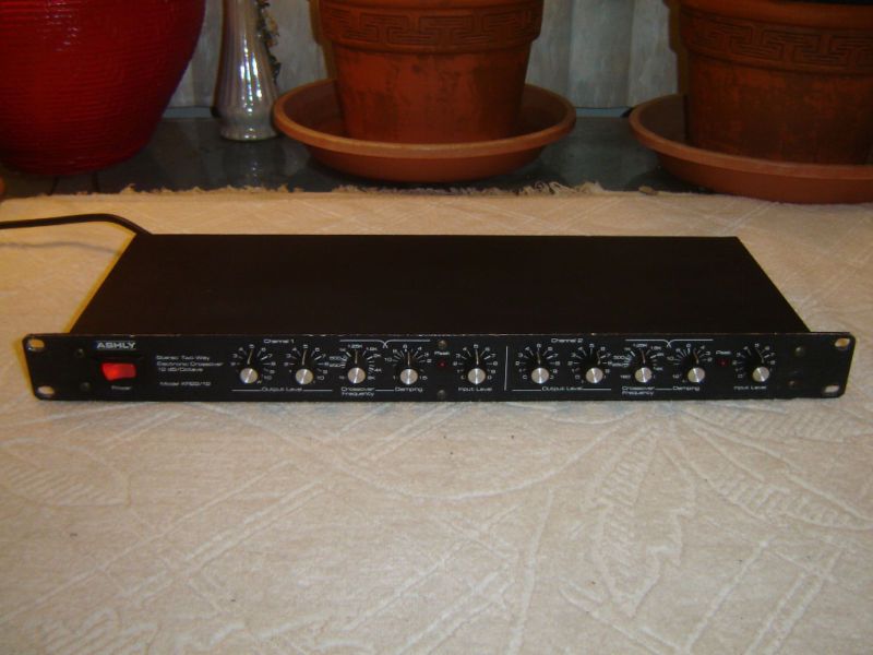 Ashly XR22/12, Stereo Two Way Electronic Crossover Rack  