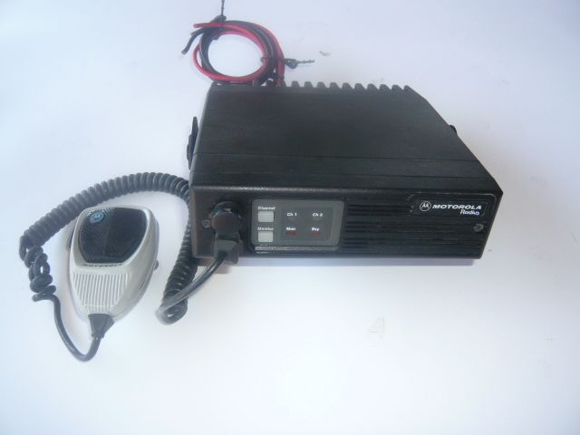 Motorola Radio Model D34LRA73A5CK with MICROPHONE  