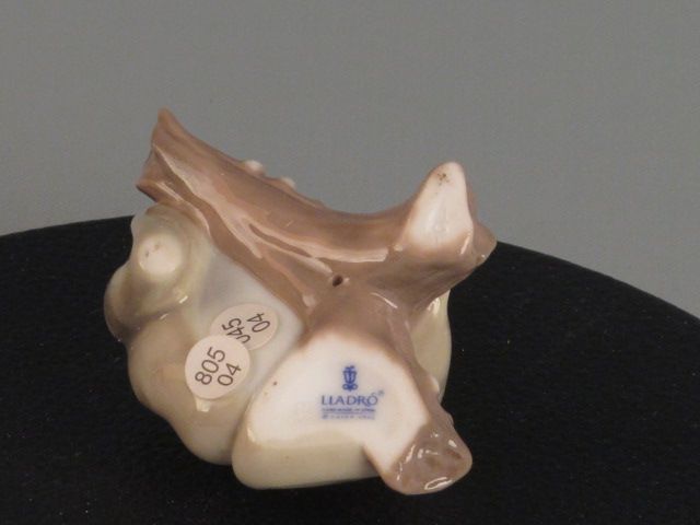 Lladro Knocks on Wood Lucky Frog Figurine #8037  