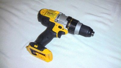 DEWALT DCD980 DRILL ONLY 20V MUST SEE  