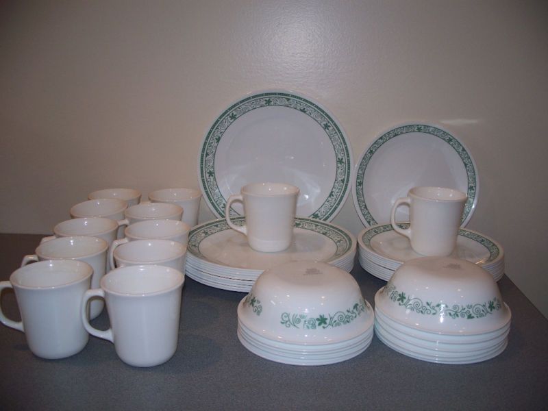 CORELLE GREEN WINDING GATE PLATES 46 PC DINNERWARE SET  