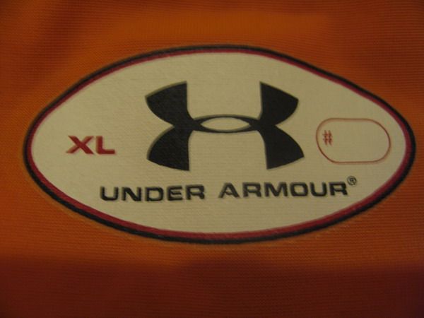 UNDER ARMOUR HeatGear T SHIRT SM/MD/LG/XL White Silver Gray Green 