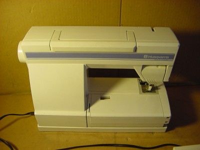 VIKING HUSQVARNA S225 ELECTRONIC SEWING MACHINE  