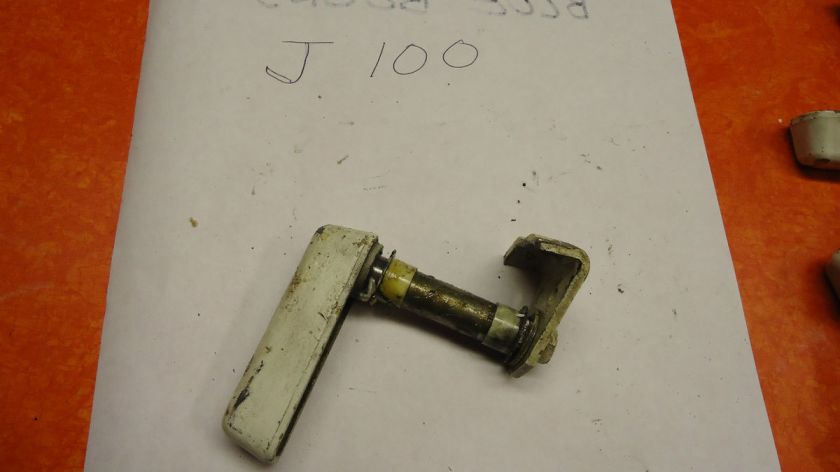 OMC JOHNSON EVINRUDE OUTBOARD MOTOR LATCH COVER V4 SEE LIST OF MOTORS