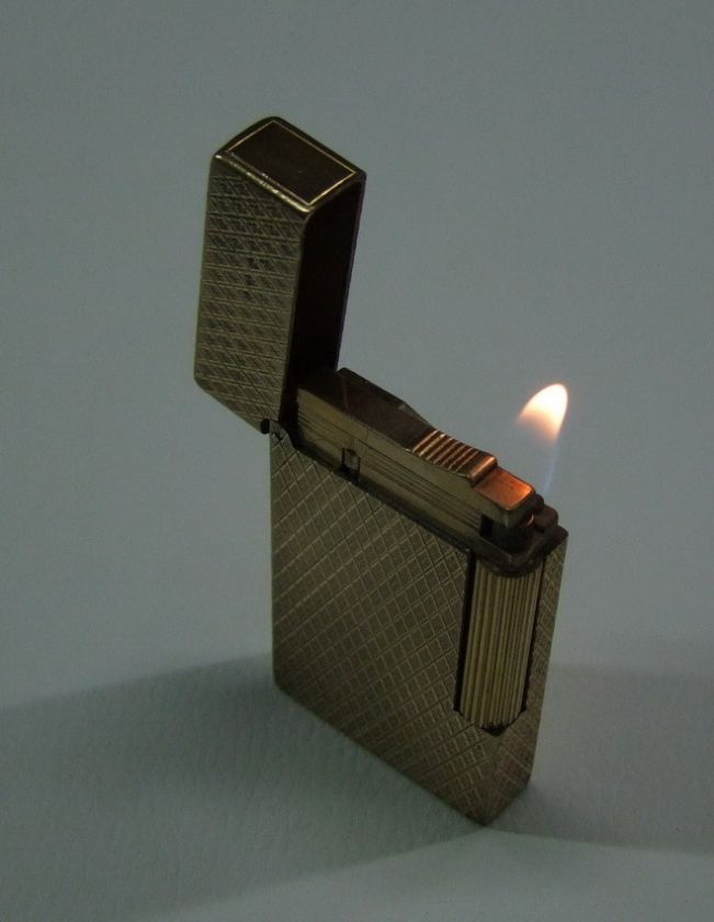 VINTAGE ST. DUPONT GP LIGHTER  