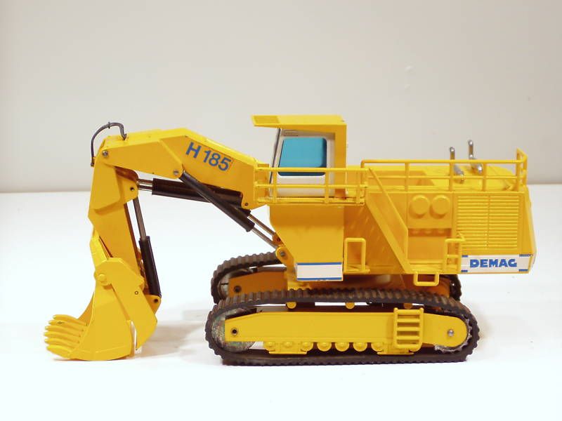 Demag H185 Shovel   1/50   NZG #241  