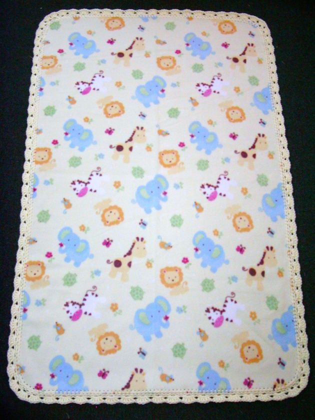 CRIB/NAP BLANKET  CUTE JUNGLE ANIMALS ON YELLOW /28X46  