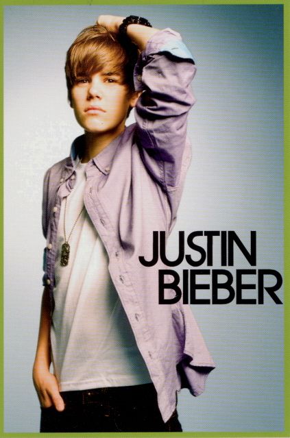 JUSTIN BIEBER 2010 MY WORLD TOUR OFFICIAL POSTCARD NO. 3  