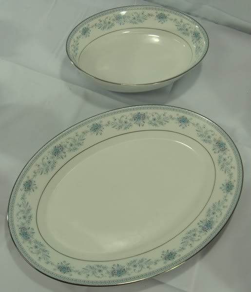 Noritake Blue Hill 2482 45 Piece Contemporary Fine China Dinner Set 