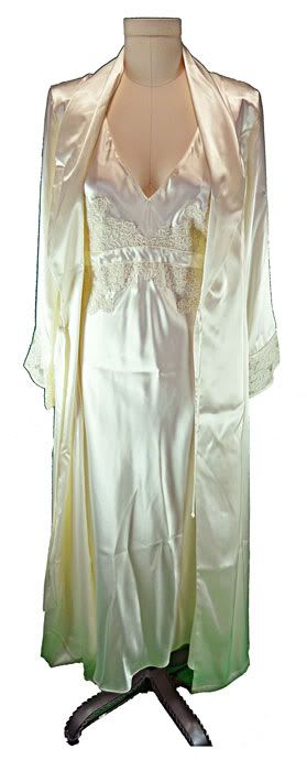   Intimates SizeL   Nightgown; Size L / XL robe ColorCream Fabric100%
