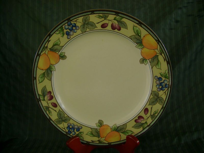 DINNER PLATE MIKASA INTAGLIO GARDEN HARVEST CAC29  