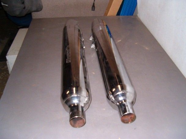 Stock OEM Mufflers for Late Model Harley Dressers  