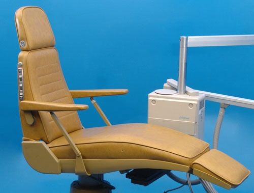 RITTER ELECTRIC DENTAL EXAM CHAIR & ADEC EXCELLENCE SYSTEM 60 DAY 