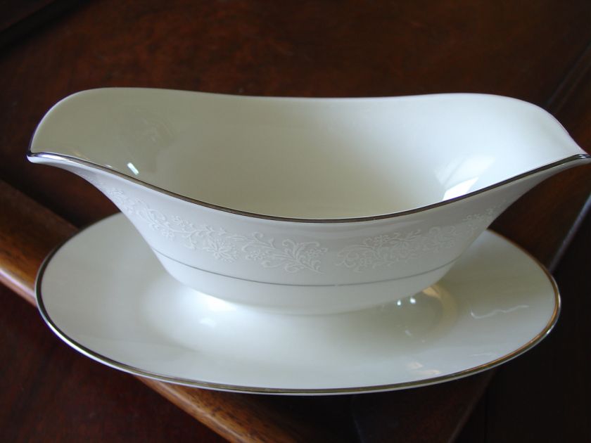 Gravy Boat Ivory Fantasy Japan China White on White Platinum  