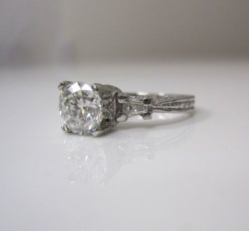   50CT DIAMOND DETAILED PLATINUM ENGAGEMENT RING HALO TECORI  