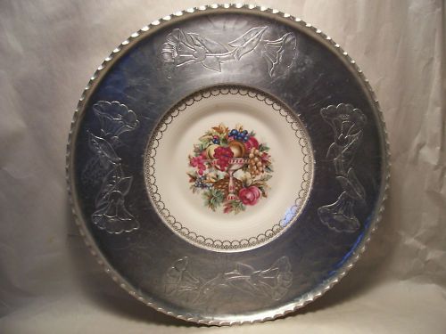 VINTAGE FARBERWARE TRIUMPH LIMOGES HANGING PLATE  