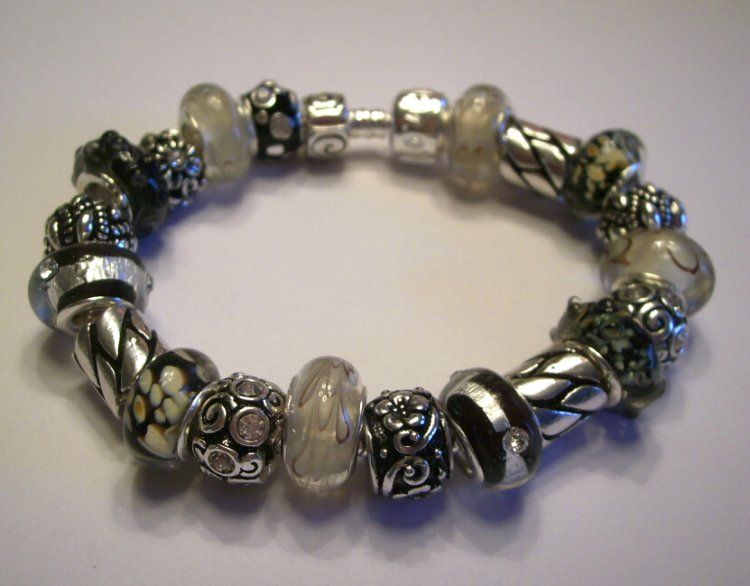 European Style Charm Bracelet Black Cream Silver Murano Glass Bead 