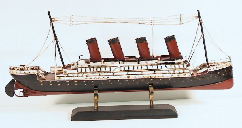   19 Handmade & Hand Painted Tin RMS Titanic Ship Replica/Model  